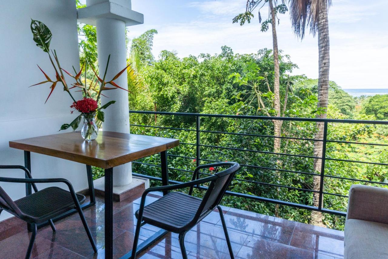 Mot Mot Vacation Apartment Sámara Екстериор снимка